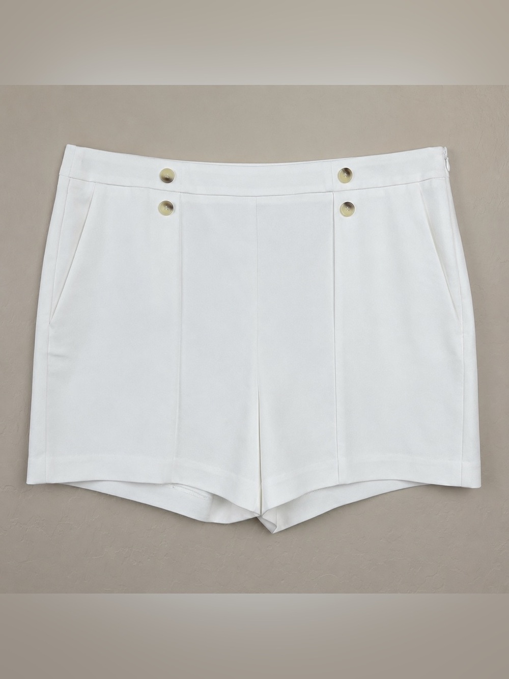 Vince Camuto Double Weave Button Front High-Waist Tailored Shorts - Picture 4 of 10